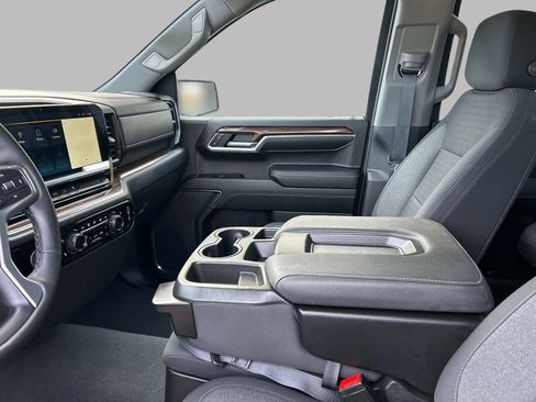 Used 2023 Chevrolet Silverado 1500 LT image 20