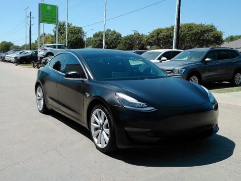 Used 2020 Tesla Model 3 Standard Range Plus RWD image 4