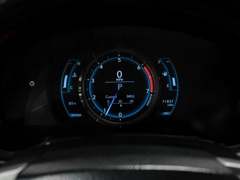 Used 2016 Lexus IS 200t w/ F Sport Package RWD image 24