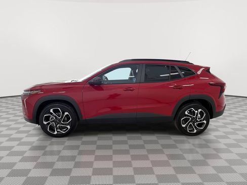 New 2026 Chevrolet Trax RS w/ Sunroof Package FWD image 10