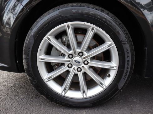 Used 2018 Ford Flex Limited image 42