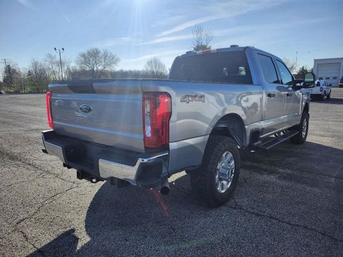 Used 2024 Ford F250 XLT image 6