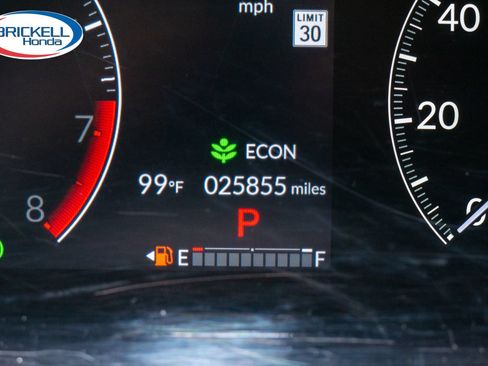 Certified 2024 Honda HR-V LX image 32