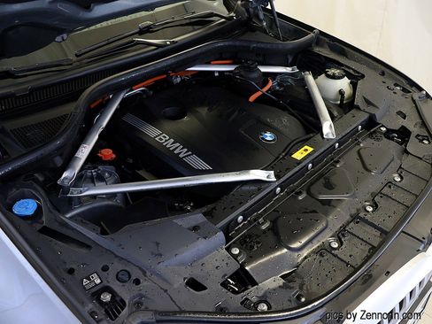 Certified 2024 BMW X5 xDrive50e w/ M Sport Package image 41