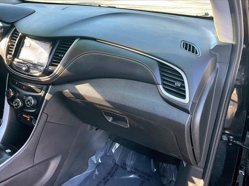 Used 2019 Chevrolet Trax LS w/ Tint and Cruise Package image 23