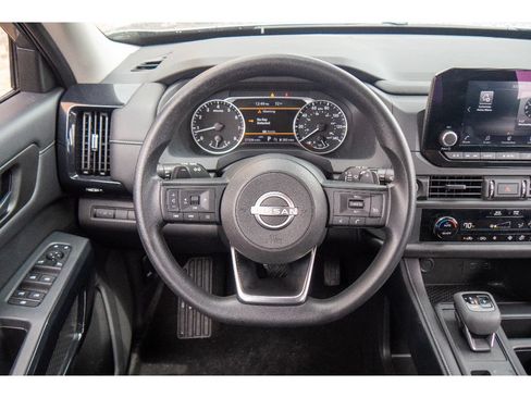 Used 2023 Nissan Pathfinder S AWD/4WD image 22