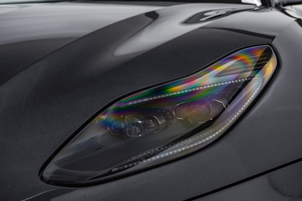 Used 2021 Aston Martin DB11 Coupe RWD image 6