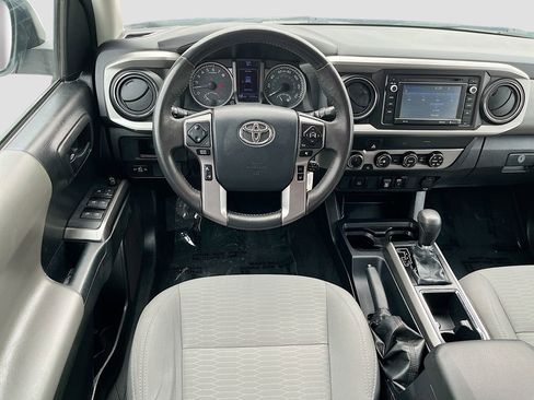 Used 2019 Toyota Tacoma SR5 AWD/4WD image 20