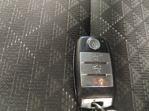 Used 2023 Kia Rio S w/ Technology Package FWD image 32