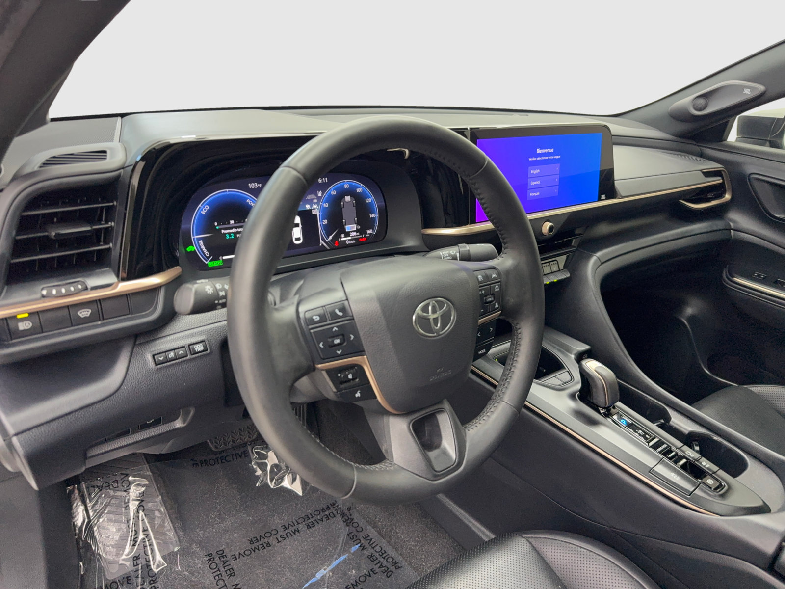 Used 2023 Toyota Crown AWD/4WD image 18