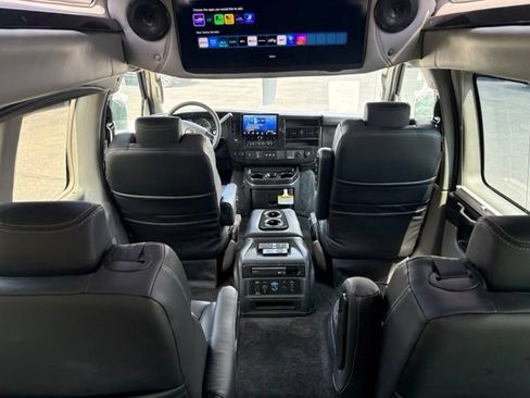 Used 2024 GMC Savana 2500 w/ Driver Convenience Package RWD image 8