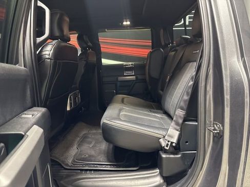 Used 2016 Ford F150 Platinum w/ Equipment Group 701A Luxury image 15