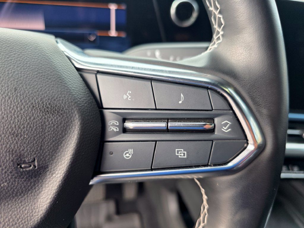 Certified 2024 Chevrolet Equinox EV LT FWD image 24