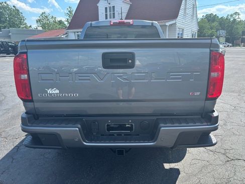 Used 2022 Chevrolet Colorado LT w/ Safety Package image 7