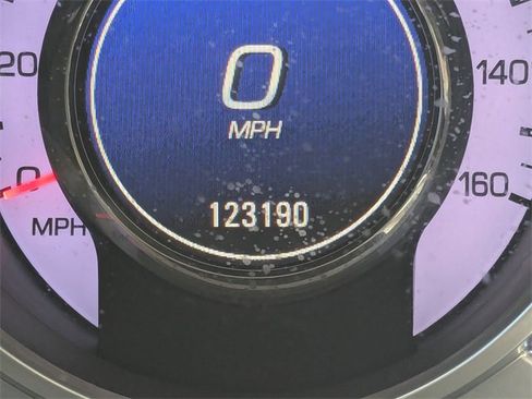 Used 2012 Cadillac SRX FWD image 27