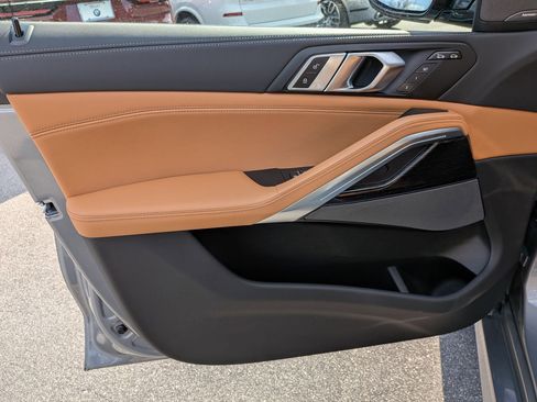 New 2026 BMW X6 xDrive40i image 11