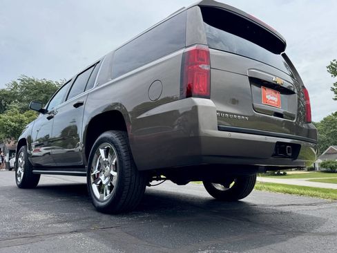 Used 2016 Chevrolet Suburban LT AWD/4WD image 7