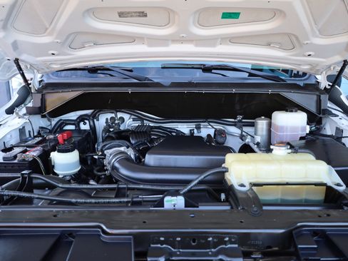 Used 2020 Nissan NV 3500 S image 15