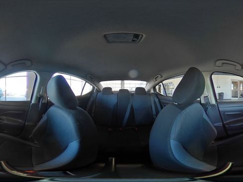 Used 2023 Nissan Versa SV image 41