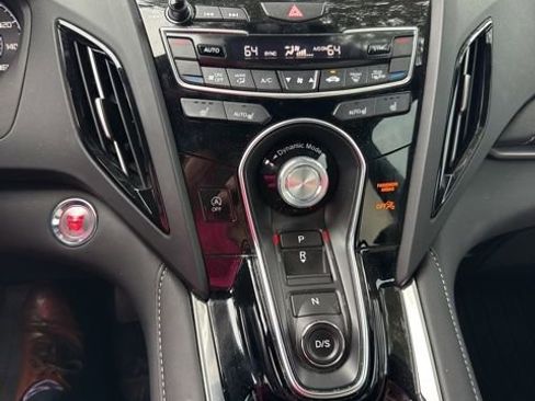 Used 2025 Acura RDX SH-AWD image 9