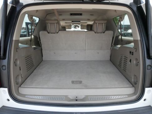 Used 2016 Chevrolet Suburban LTZ AWD/4WD image 18