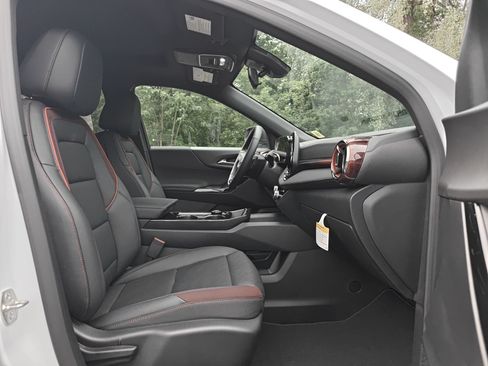 Certified 2026 Chevrolet Equinox RS AWD/4WD image 30