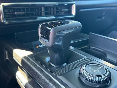 New 2026 GMC Hummer EV 4x4 Crew Cab image 32