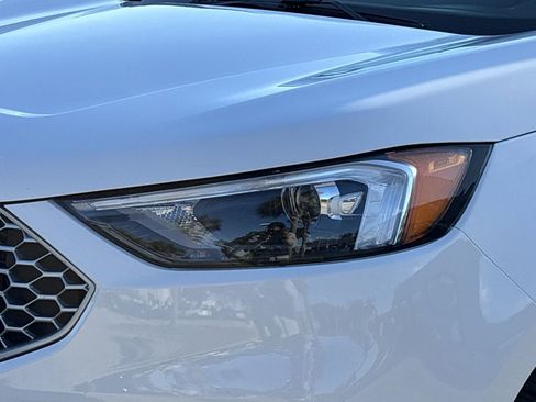 Certified 2023 Ford Edge SEL image 6