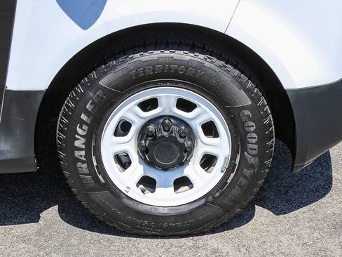 Used 2024 Chevrolet Brightdrop 600 w/ Commercial Equipment Package AWD/4WD image 5
