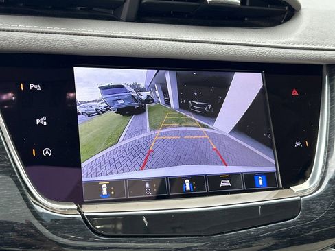 Certified 2023 Cadillac XT6 Premium Luxury w/ Technology Package image 24