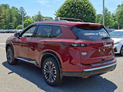 Certified 2025 Nissan Rogue Platinum AWD/4WD image 6