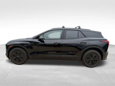 New 2026 Chevrolet Blazer EV LT AWD/4WD image 18
