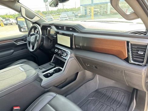 Used 2024 GMC Sierra 2500 Denali w/ Denali Reserve Package AWD/4WD image 29