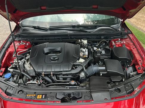 Used 2024 MAZDA MAZDA3 s FWD image 9