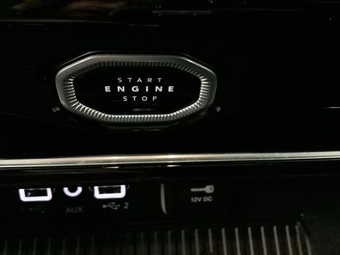 New 2026 Jeep Grand Cherokee Altitude AWD/4WD image 18