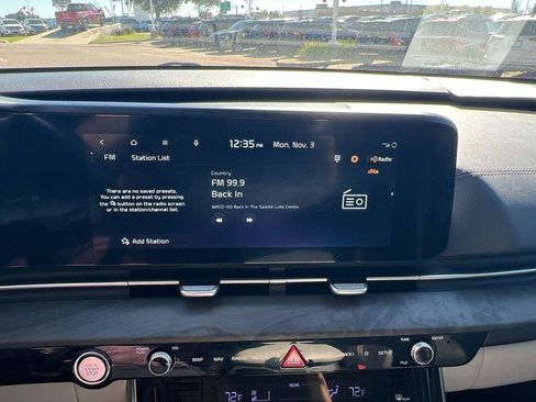 Used 2024 Kia Carnival SX image 26