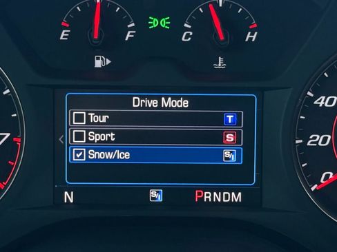 Used 2021 Chevrolet Camaro LS RWD image 53