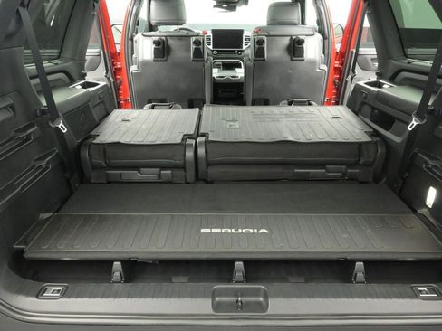 Used 2025 Toyota Sequoia Platinum w/ TRD Off-Road Package AWD/4WD image 31