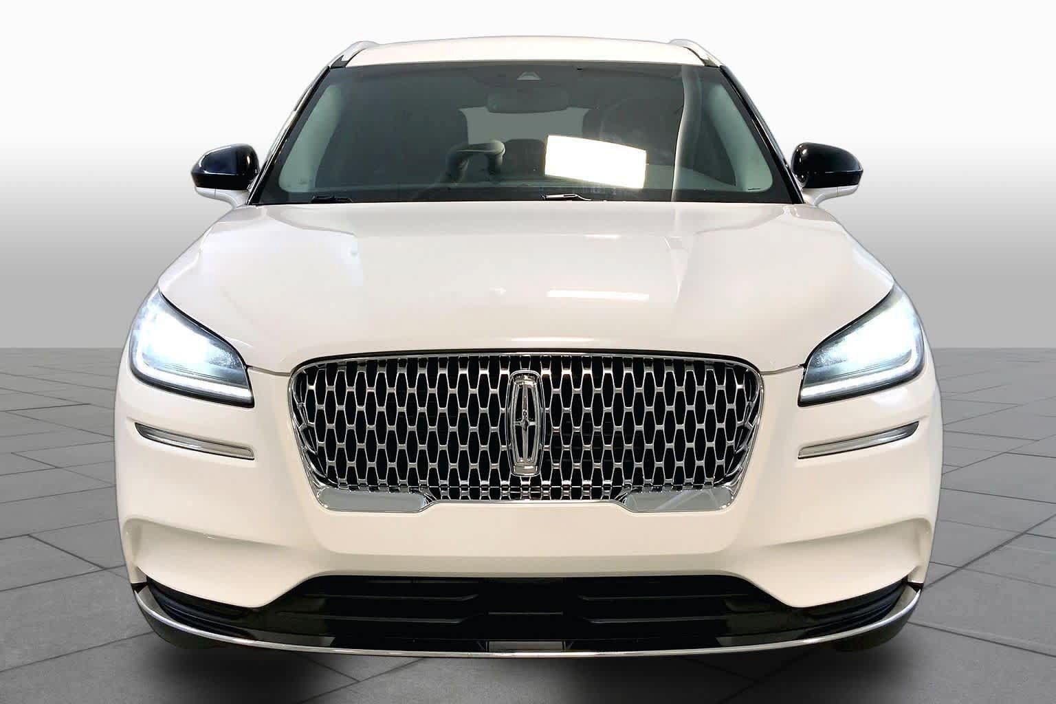 Used 2020 Lincoln Corsair AWD w/ Equipment Group 101A image 3