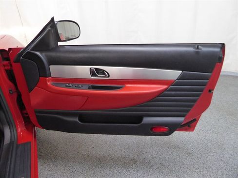 Used 2003 Ford Thunderbird Deluxe image 30