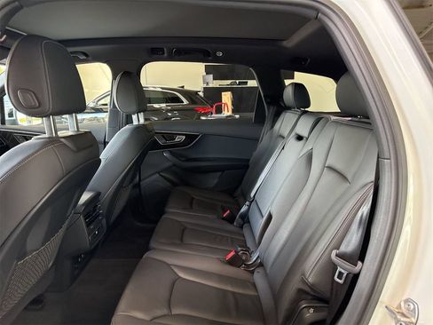 Used 2025 Audi Q7 2.0T Premium AWD/4WD image 6