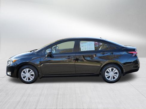 Used 2024 Nissan Versa S w/ Trunk Package image 4
