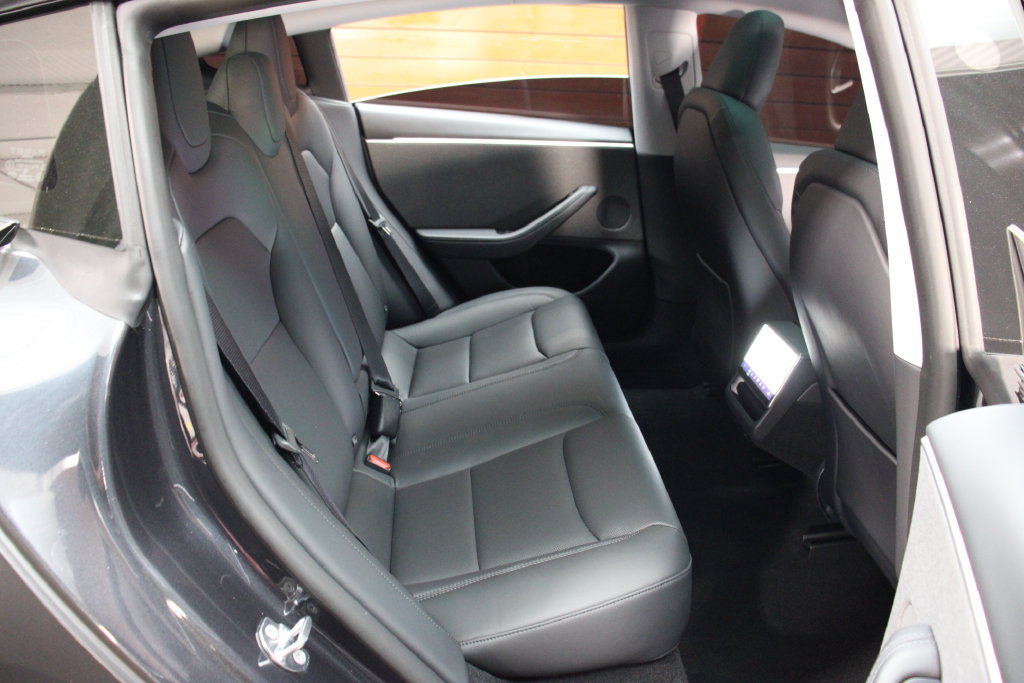 Used 2025 Tesla Model 3 Long Range RWD image 10