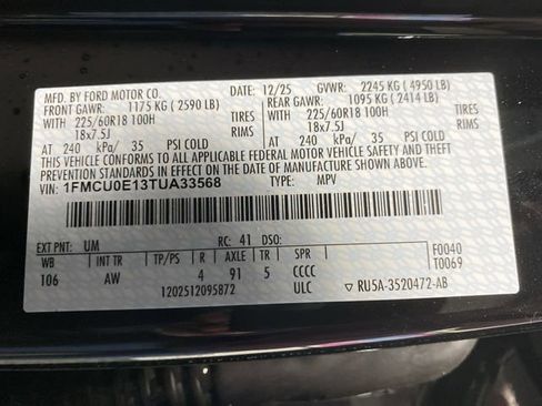 New 2026 Ford Escape SE w/ PHEV Premium Package FWD image 36