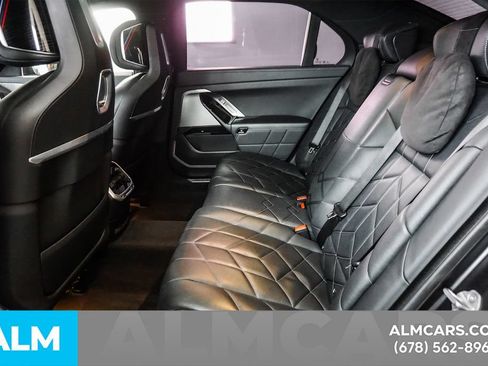 Used 2024 BMW i7 eDrive50 w/ M Sport Package RWD image 16