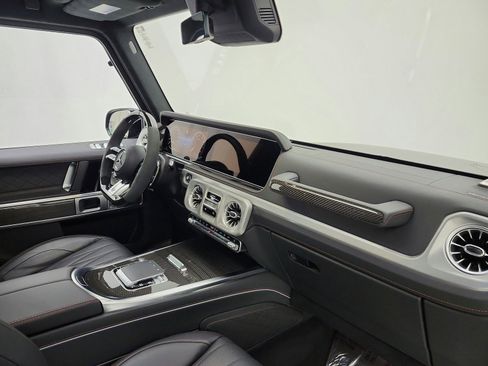 Used 2025 Mercedes-Benz G 63 AMG 4MATIC image 19