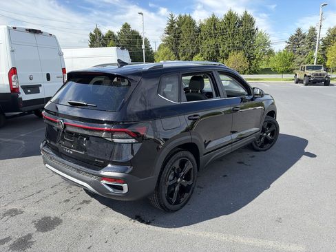 New 2026 Volkswagen Taos SEL AWD/4WD image 4