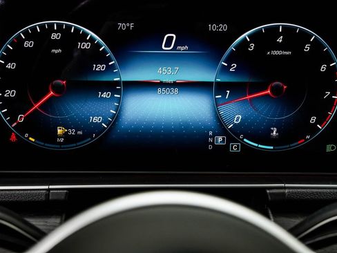 Used 2021 Mercedes-Benz GLE 350 4MATIC image 36