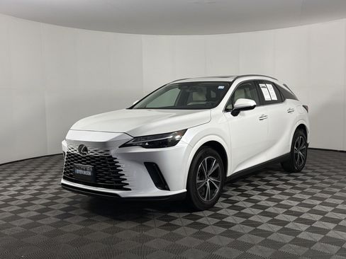 Used 2024 Lexus RX 350 AWD w/ Technology Package image 3