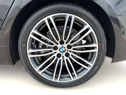 Used 2020 BMW 540i xDrive w/ M Sport Package AWD/4WD image 13